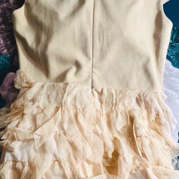 Jouvana London beige feathered dress (8) - Picture 12 of 16